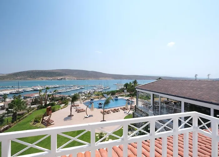 Port Vista فندق ألاتشاتي